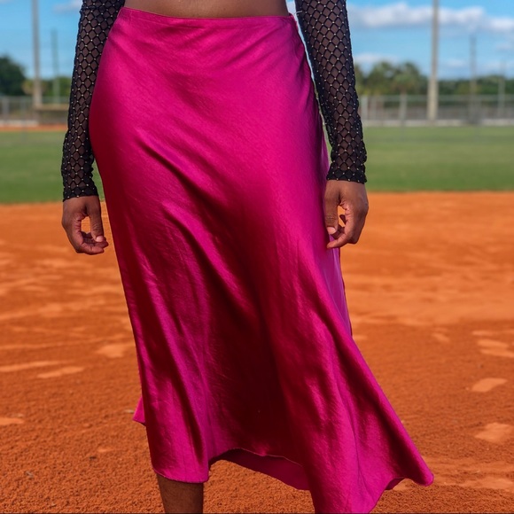 Skirt - Picture 1 of 6